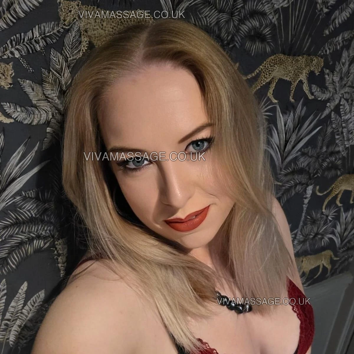 Photo 6 of SelenaSecret