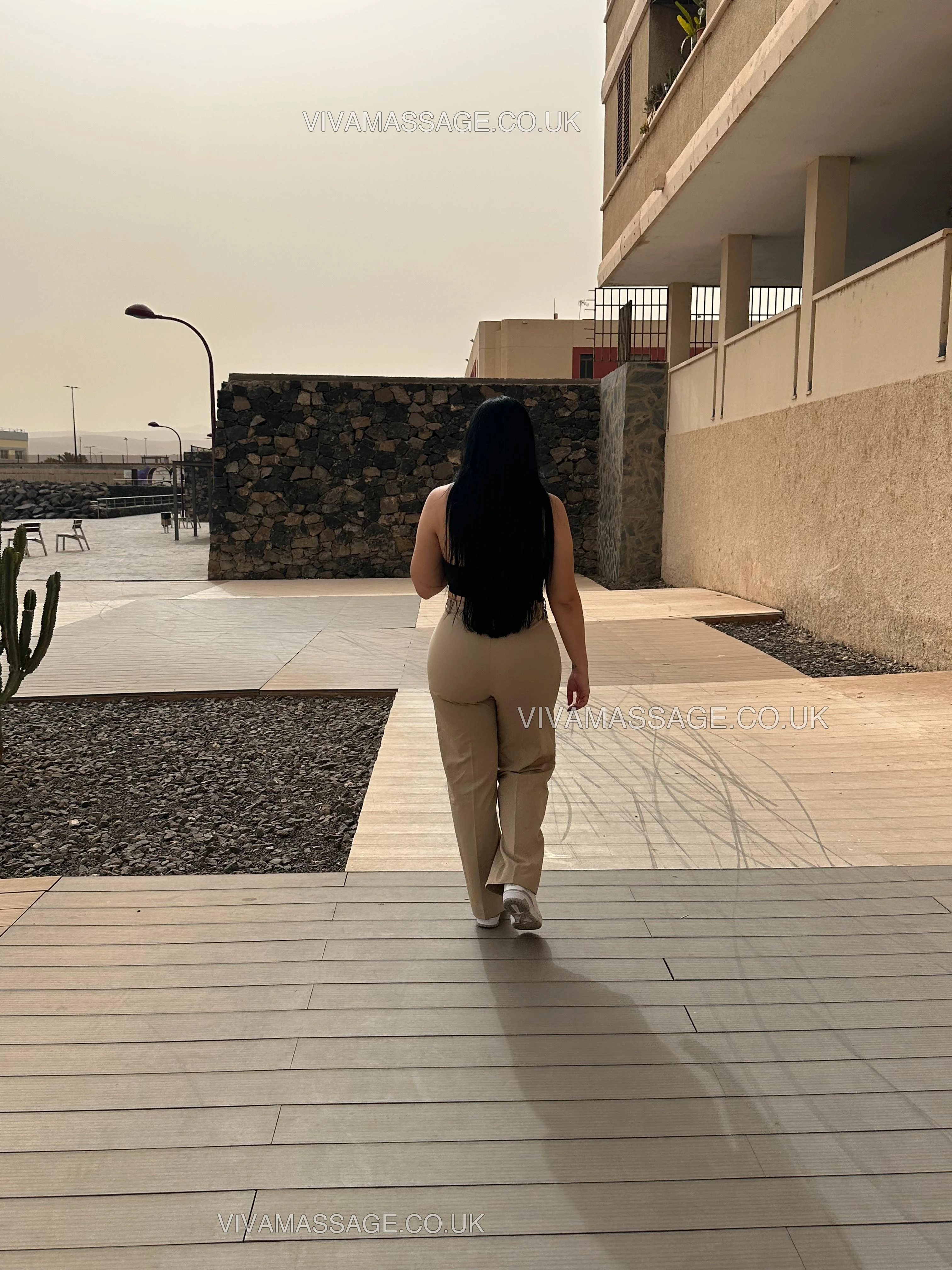 Photo 2 of Lara-Spanish