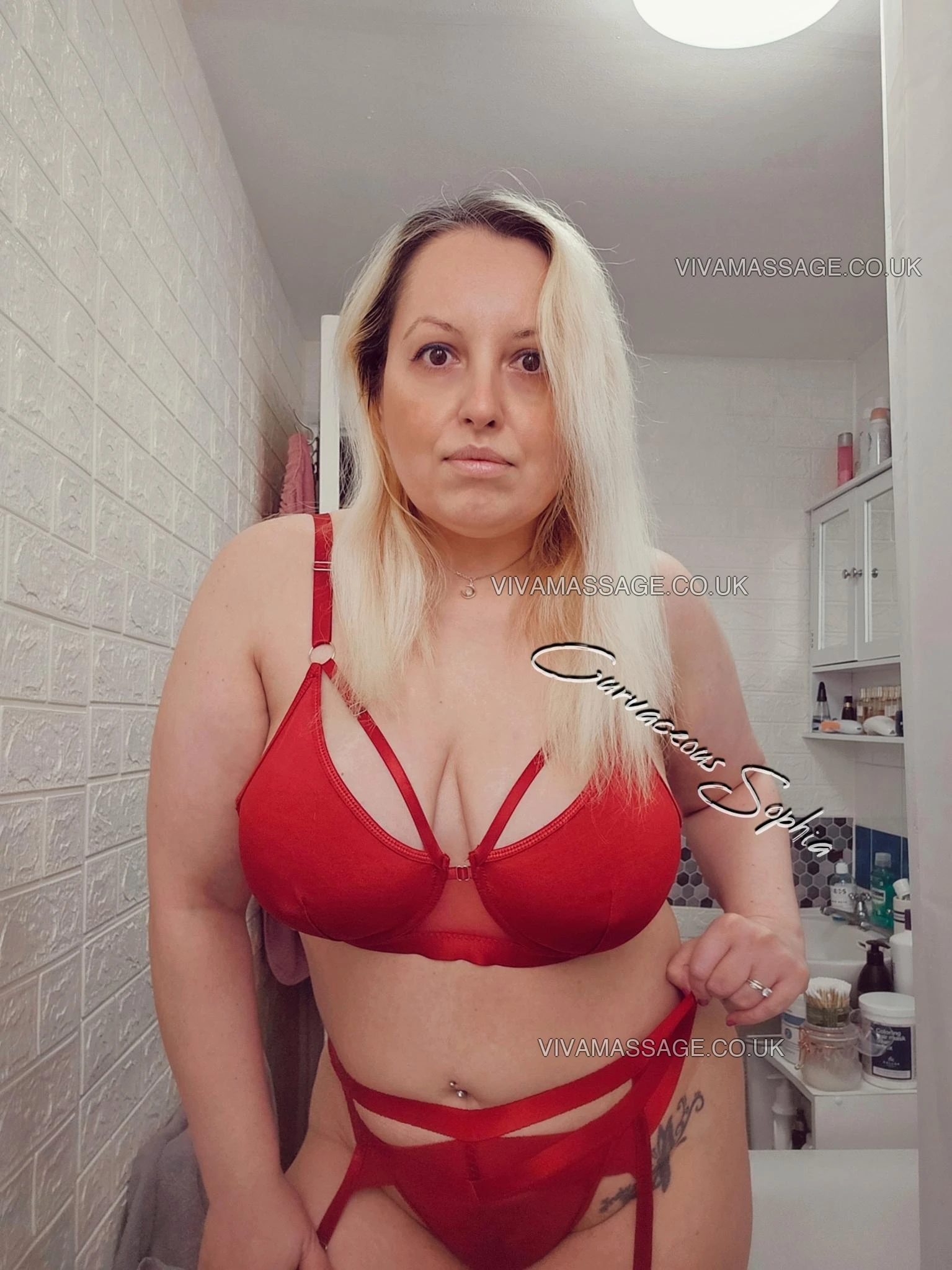 Photo 76 of CurvaceousSophia