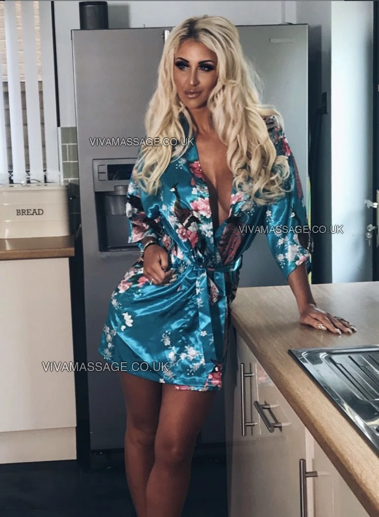 Photo 16 of BrooklynBluexxx