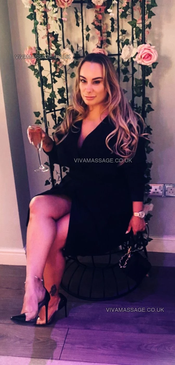 Photo 1 of Miss Eva May