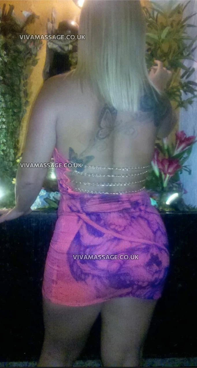 Photo 23 of Anna Julia Gfe