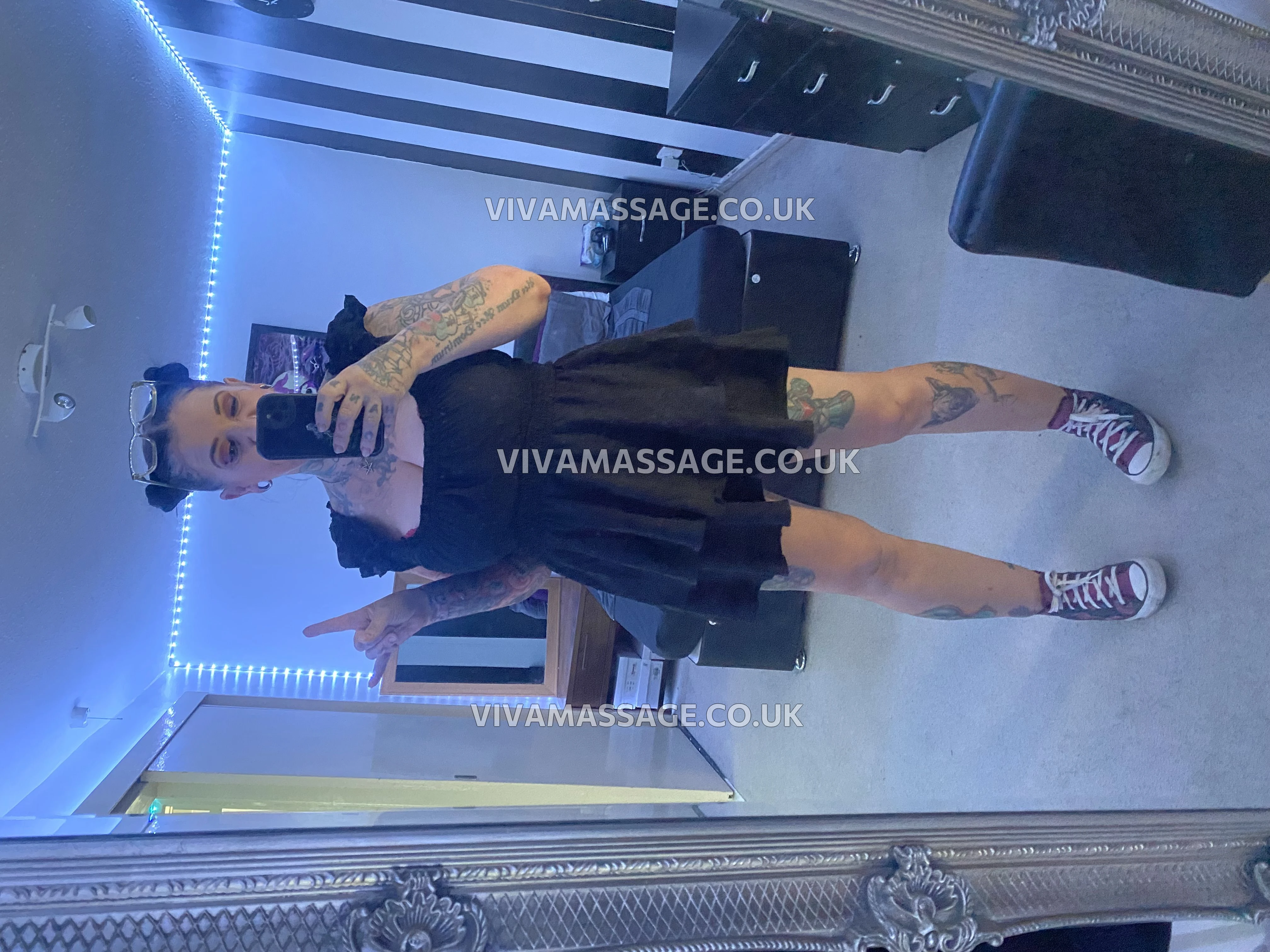 Photo 51 of Userfriendly Frenchy