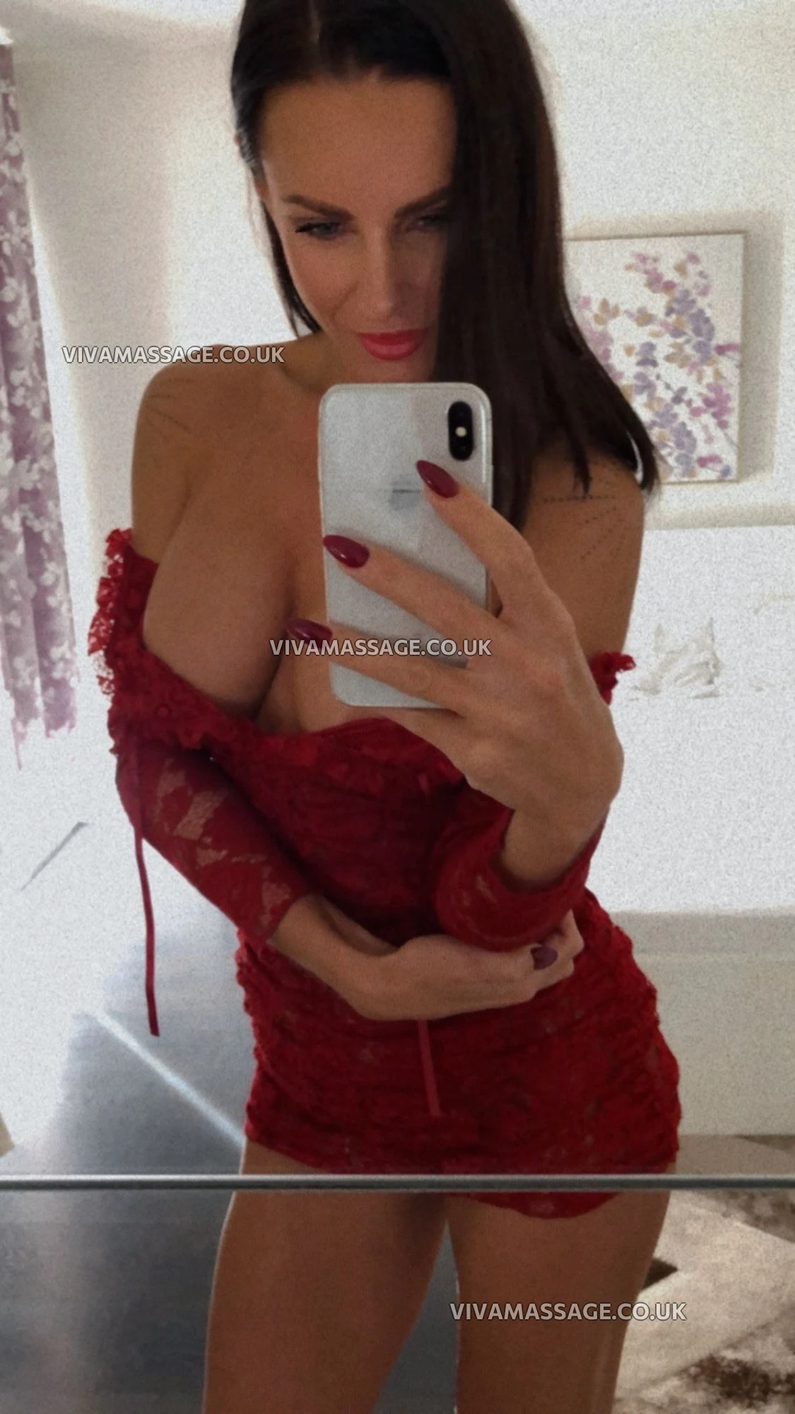 Photo 2 of Sexy Vivien X2