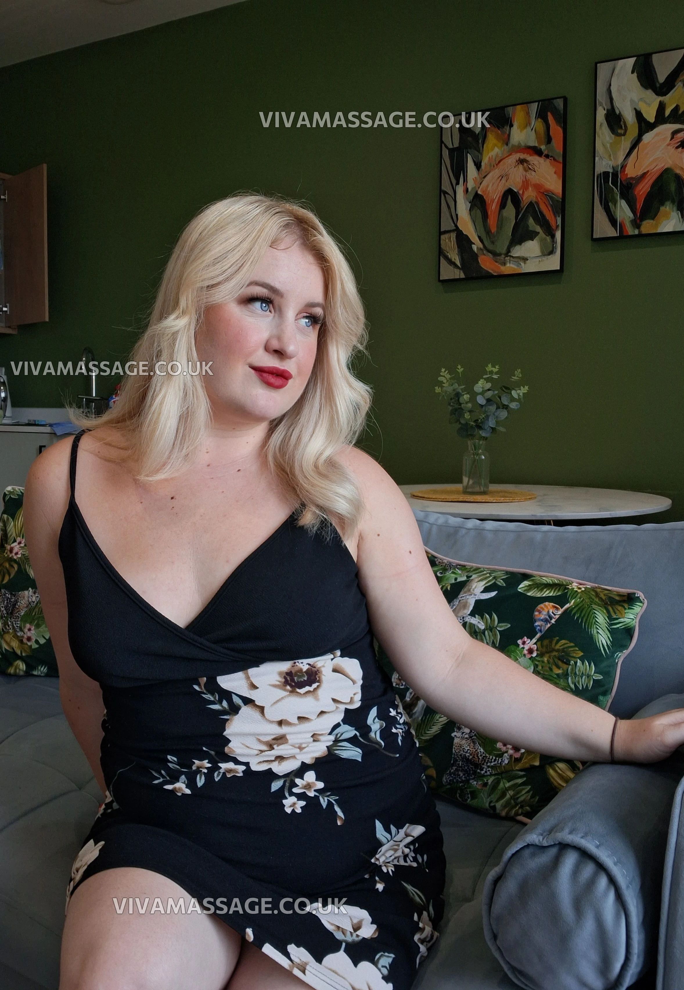 Photo 58 of English Cindy