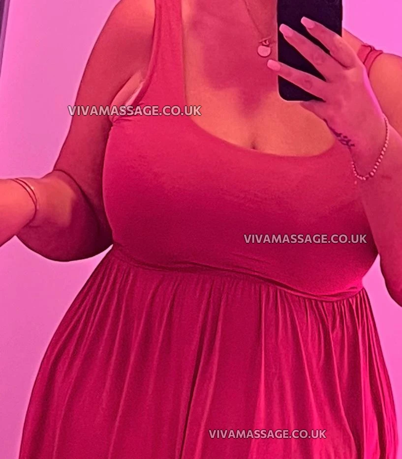 Photo 14 of AbbieEnglish