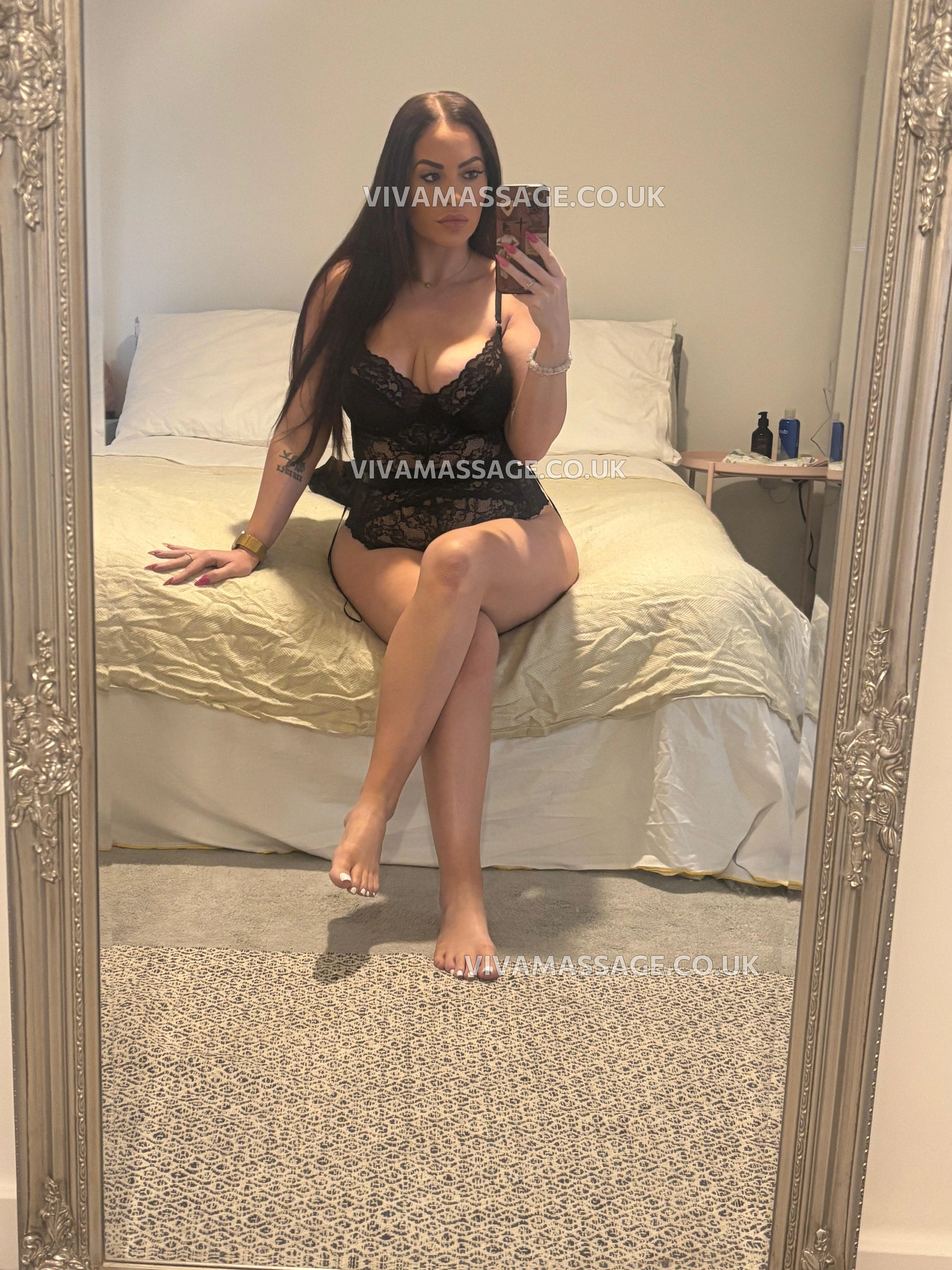 Photo 14 of Jen Coxx