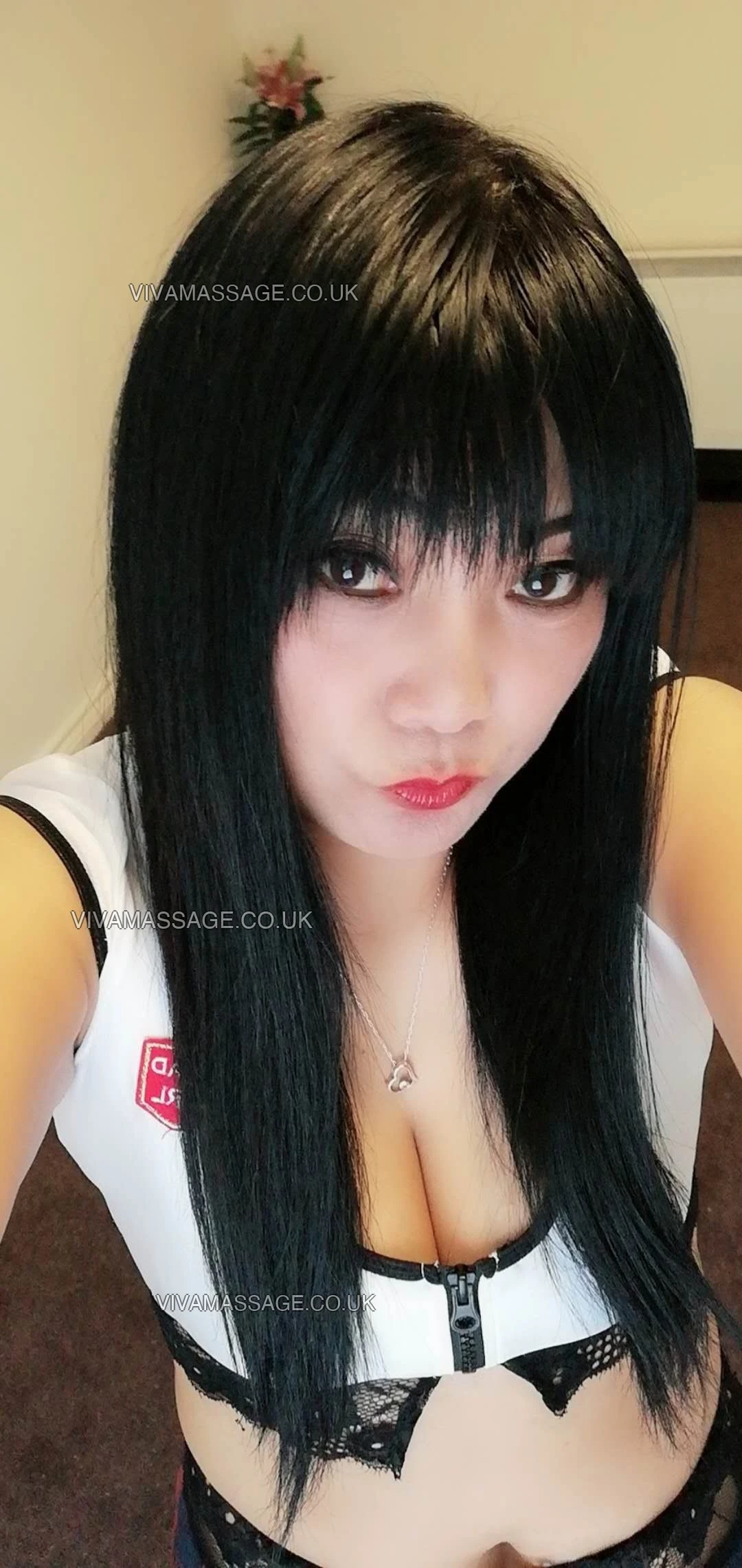 Photo 3 of Nasty hollie