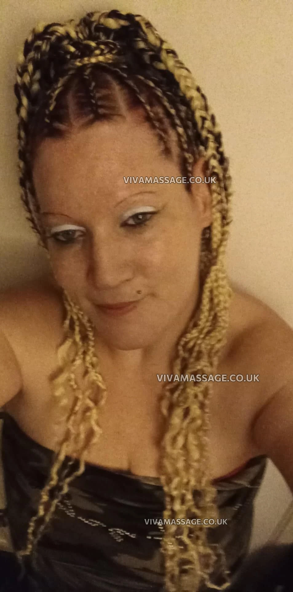 Photo 10 of xxCurvychloexx