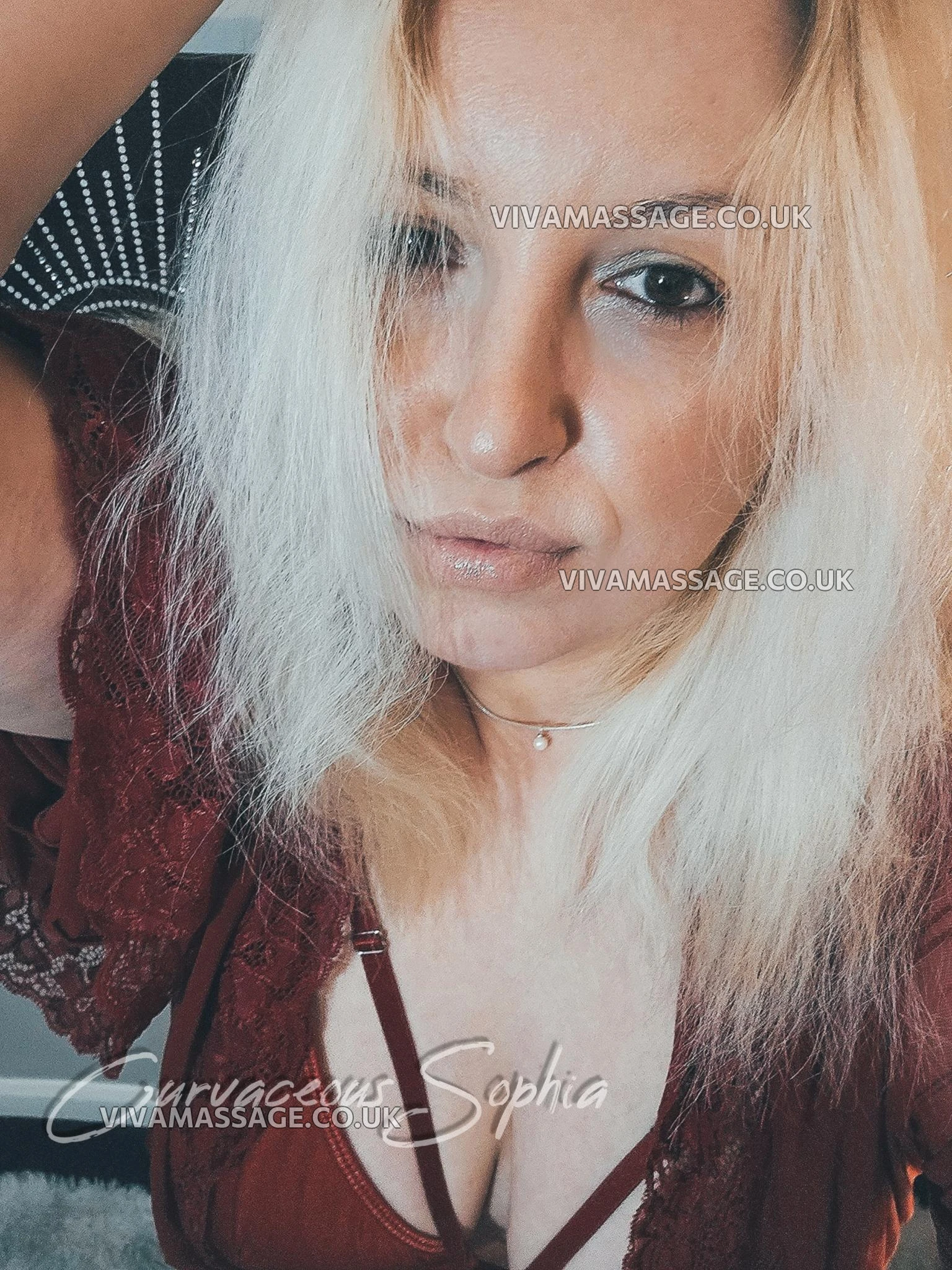 Photo 32 of CurvaceousSophia