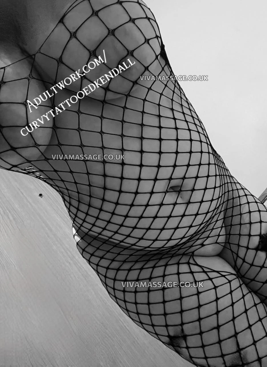 Photo 14 of CurvyTattooedKendall