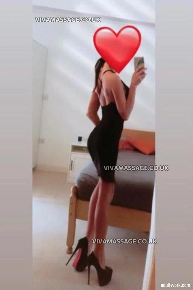 Photo 13 of     • SEXY ANGELINA 