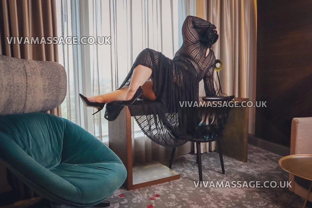 Photo 5 of VioletBBW