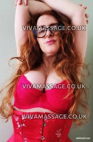 Photo 5 of Amy Vergnés x