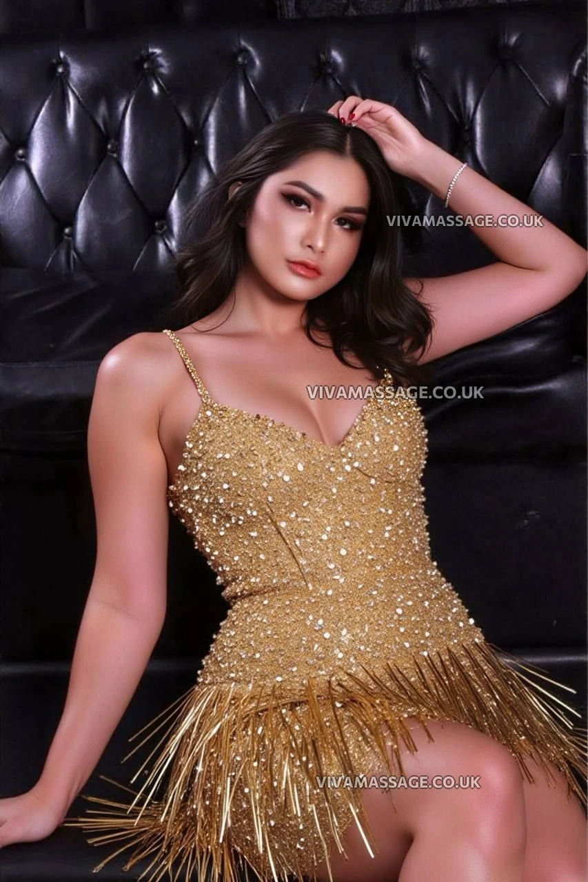 Photo 10 of Selena Sexy Thai