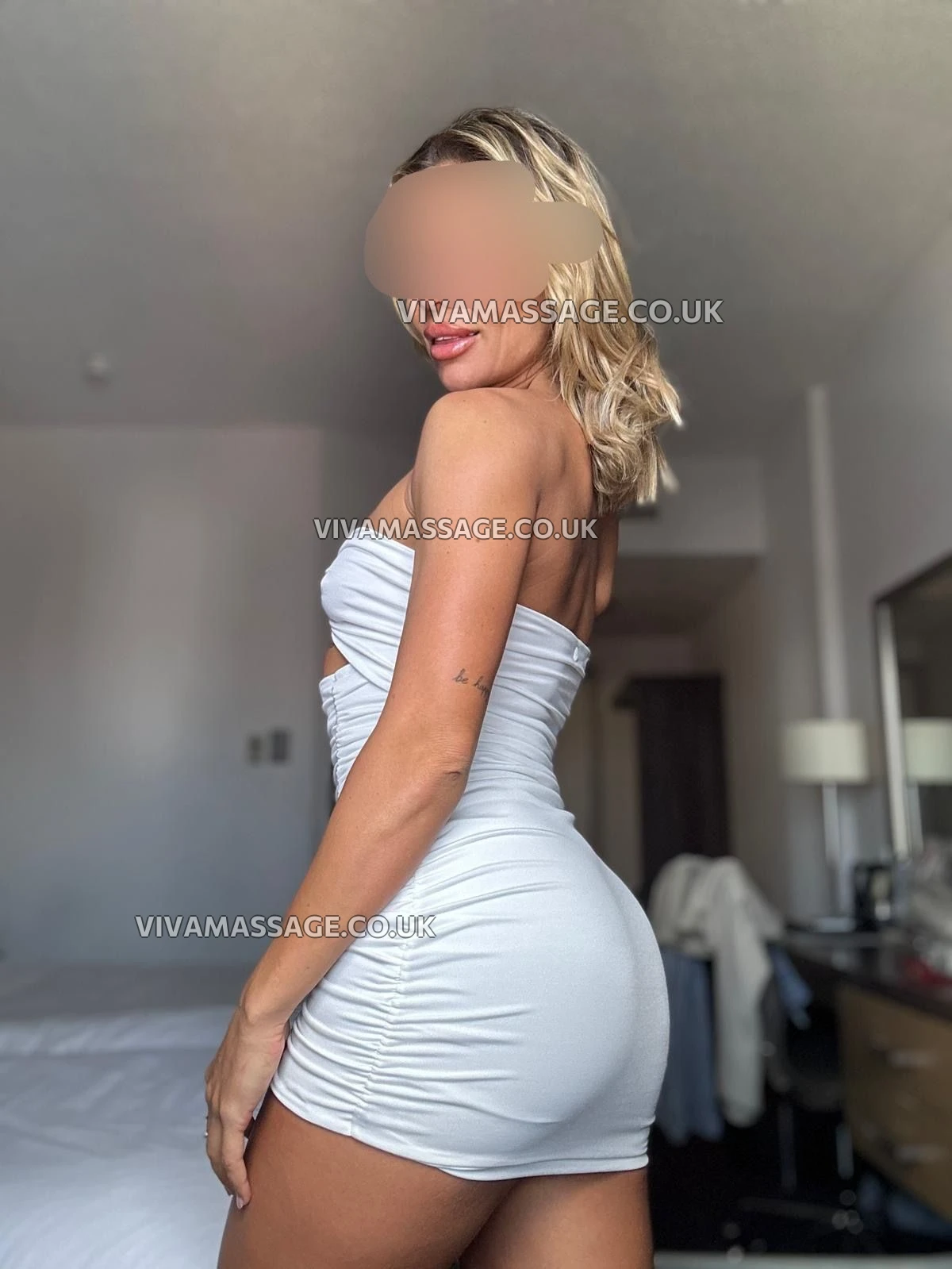 Photo 24 of English LOLLIE