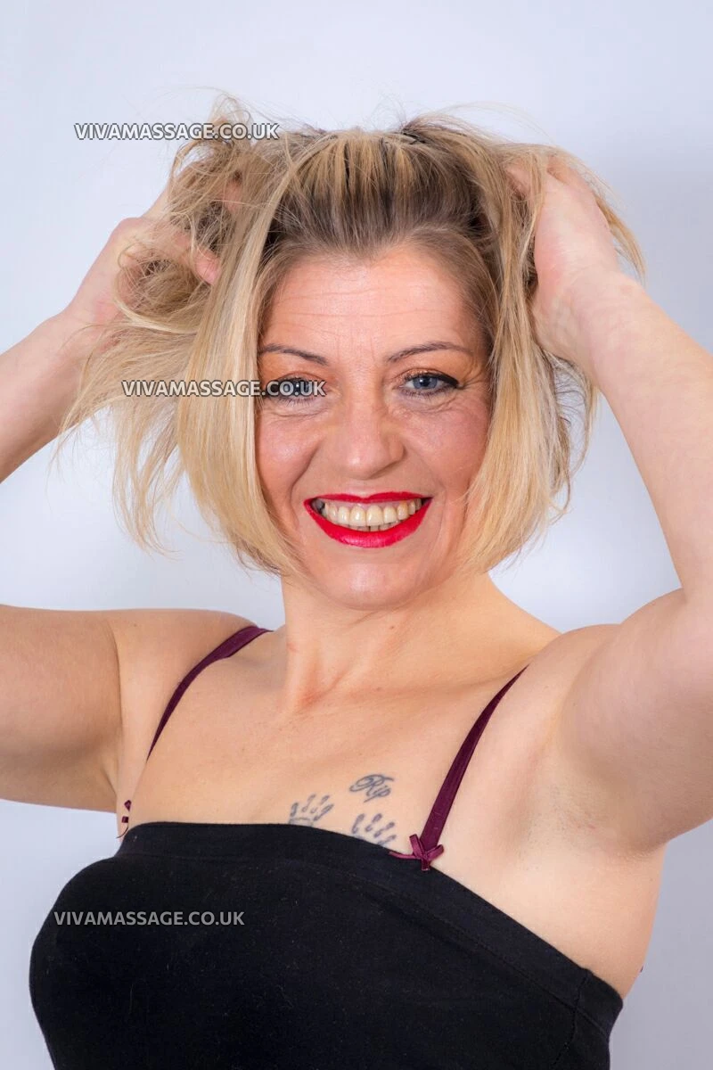 Photo 7 of Tattoo'd Emma