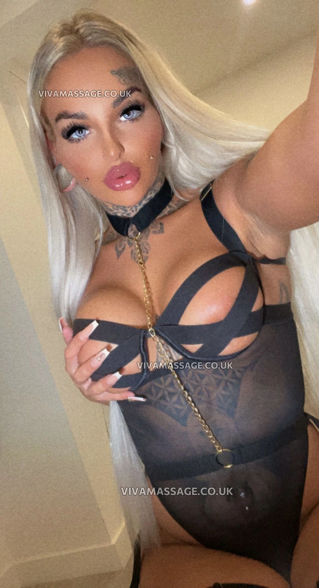 Photo 23 of VioletStormm