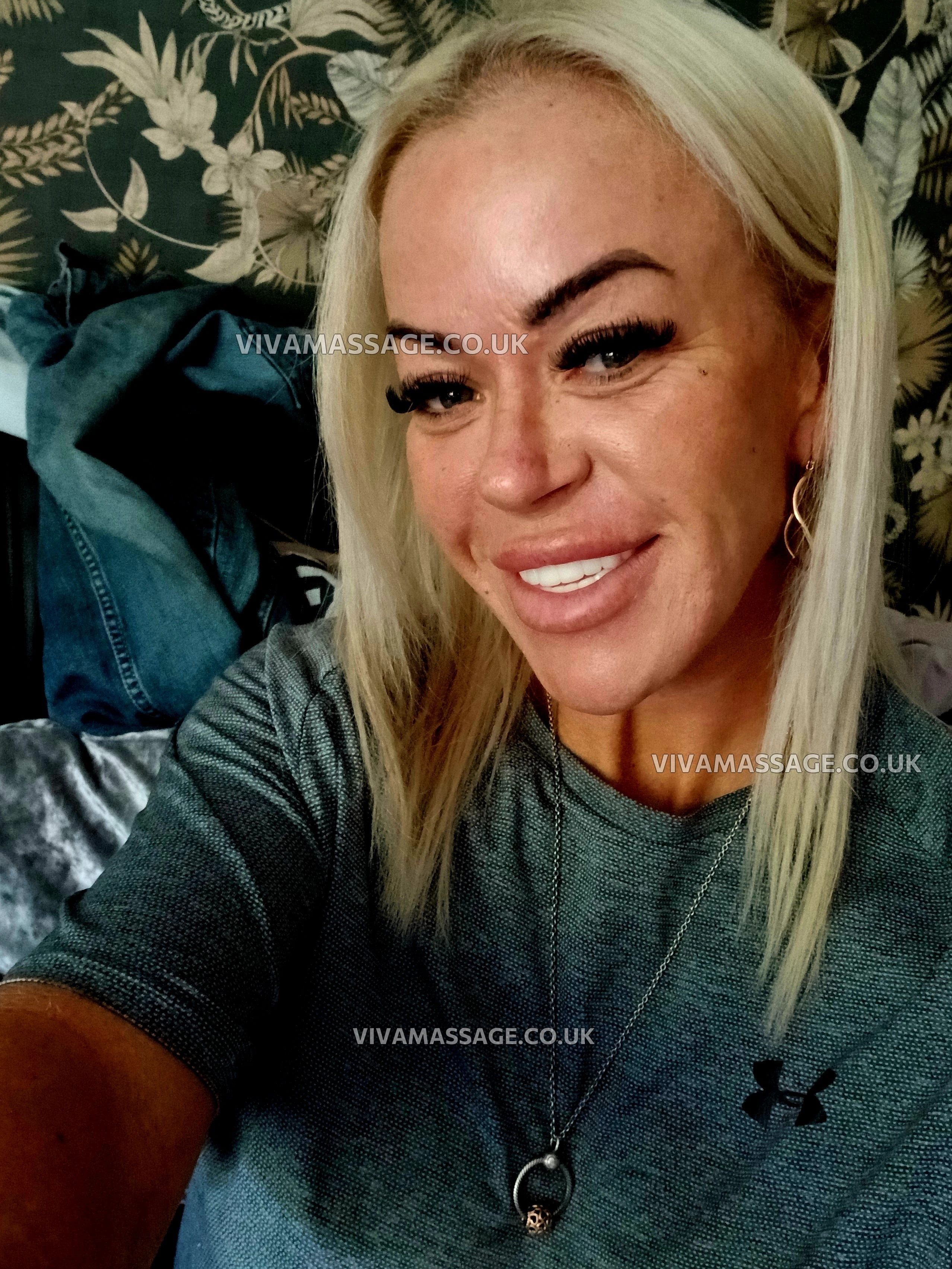 Photo 8 of kitty35babes