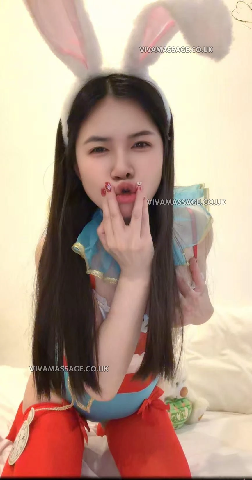 Photo 2 of Petite Mimi