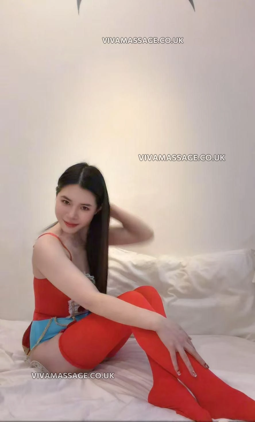 Photo 3 of Petite Mimi