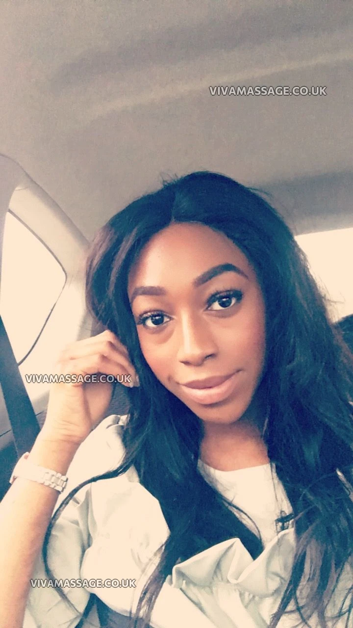 Photo 21 of BrunaGirlxo