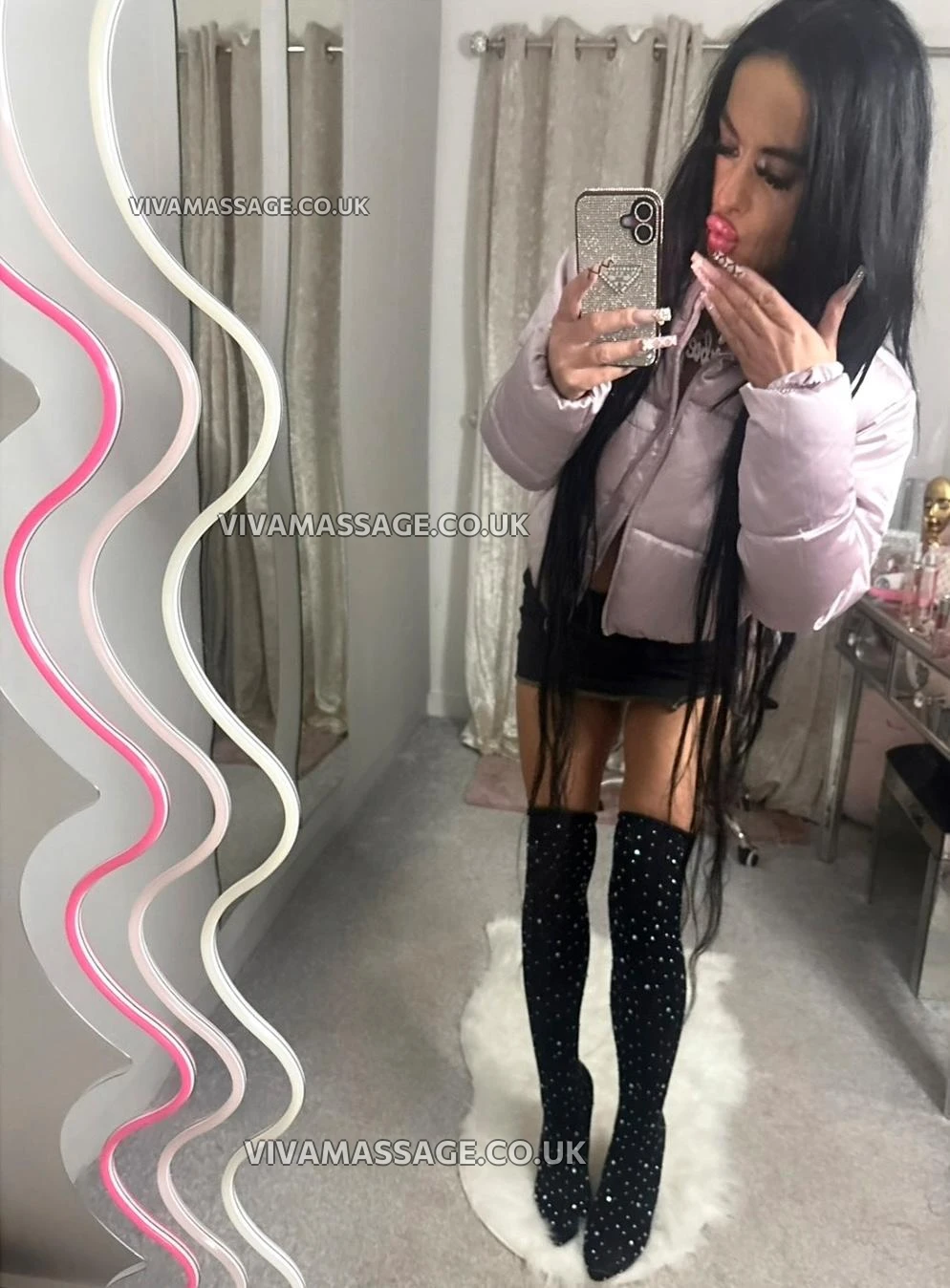 Photo 12 of EnglishBarbieVioletX