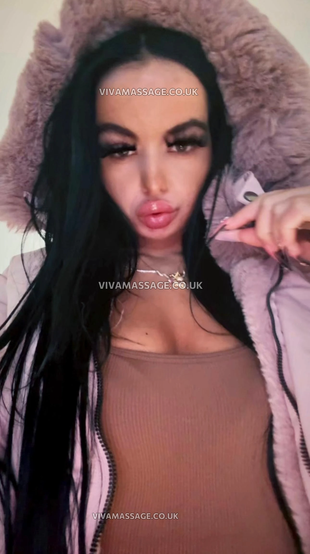 Photo 40 of EnglishBarbieVioletX