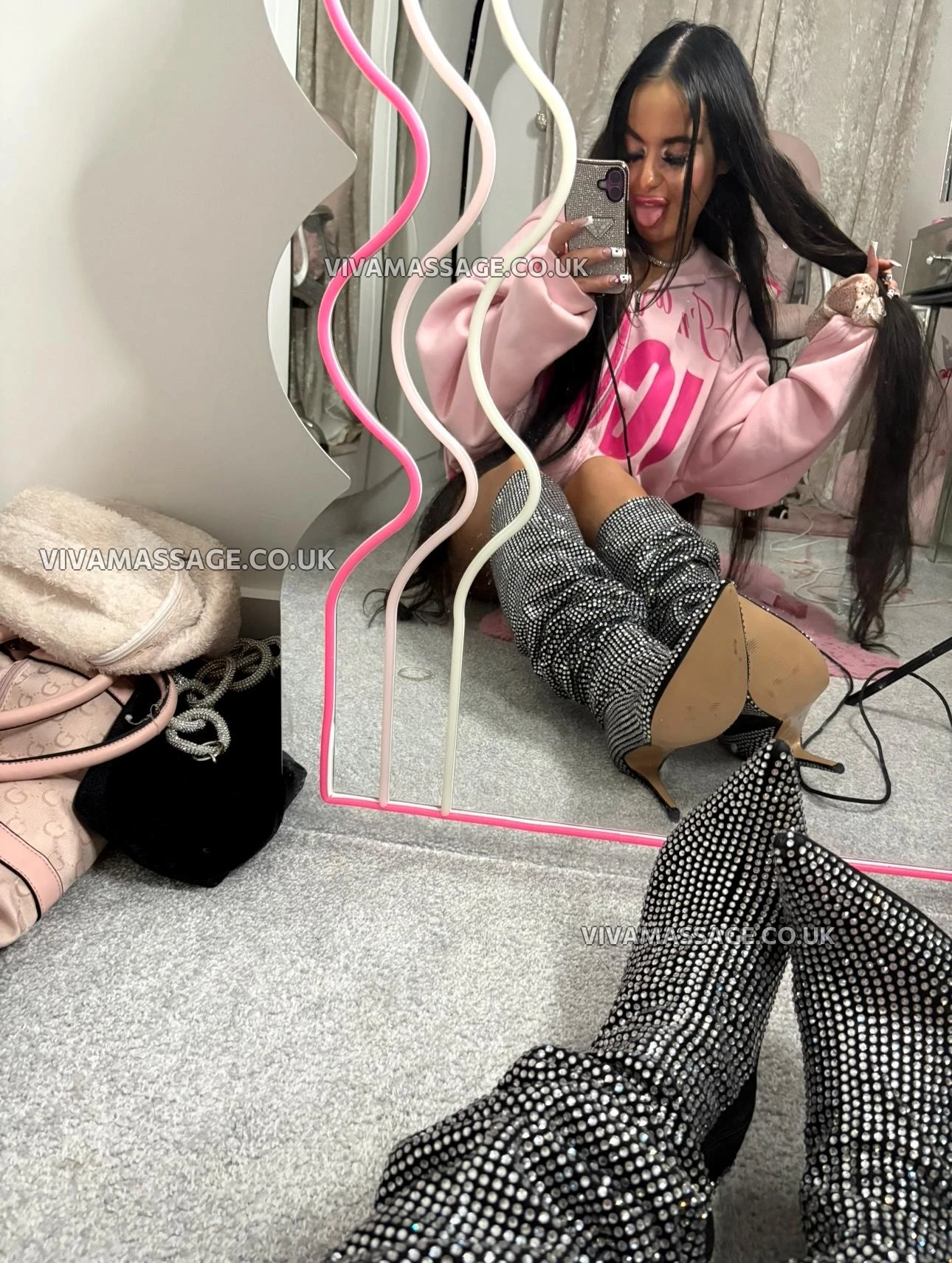 Photo 76 of EnglishBarbieVioletX