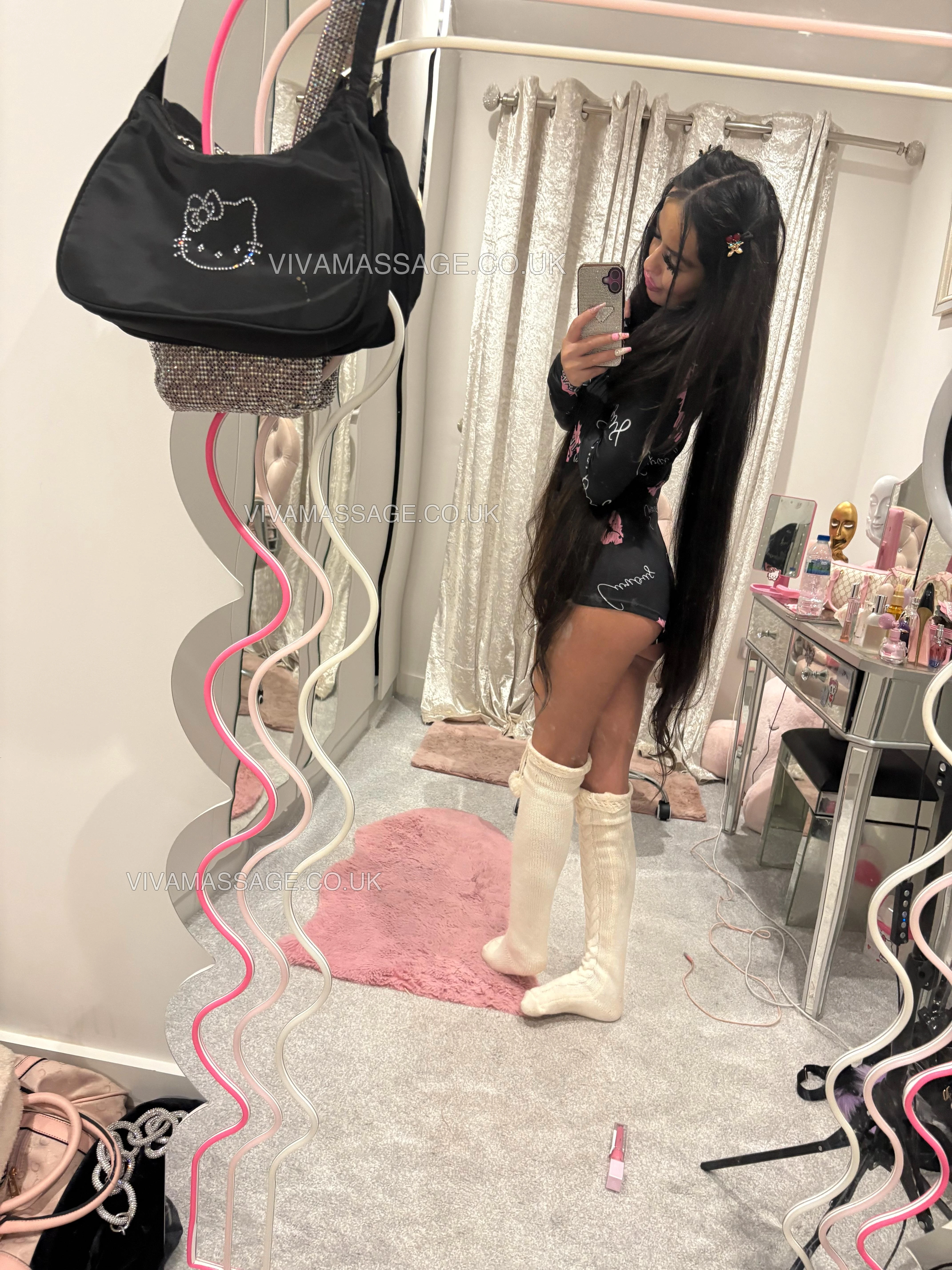 Photo 95 of EnglishBarbieVioletX