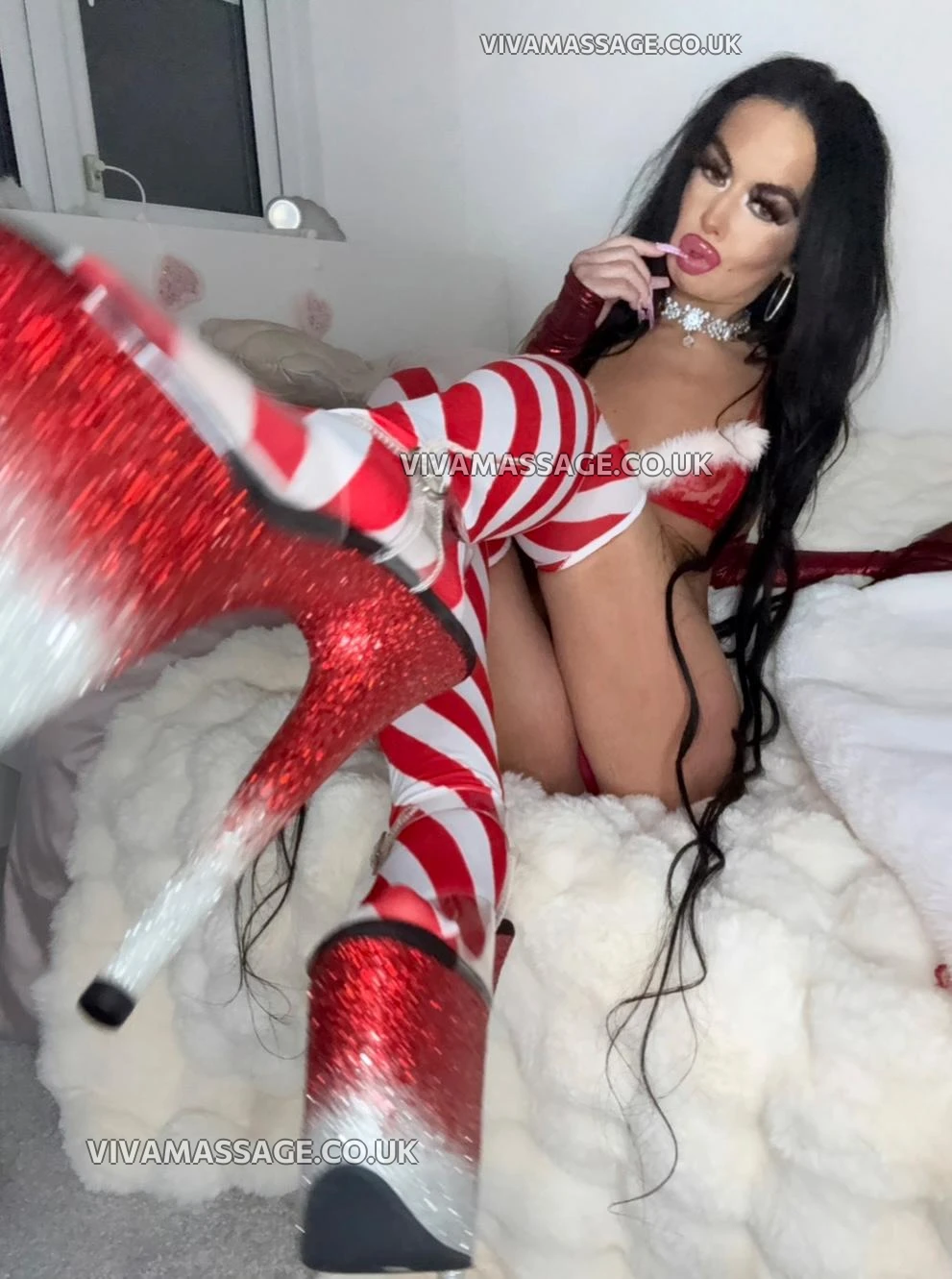 Photo 89 of EnglishBarbieVioletX