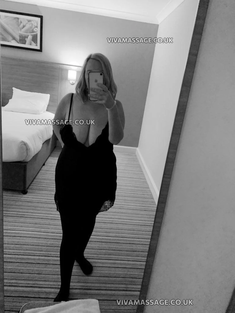 Photo 16 of Gemstone Blonde