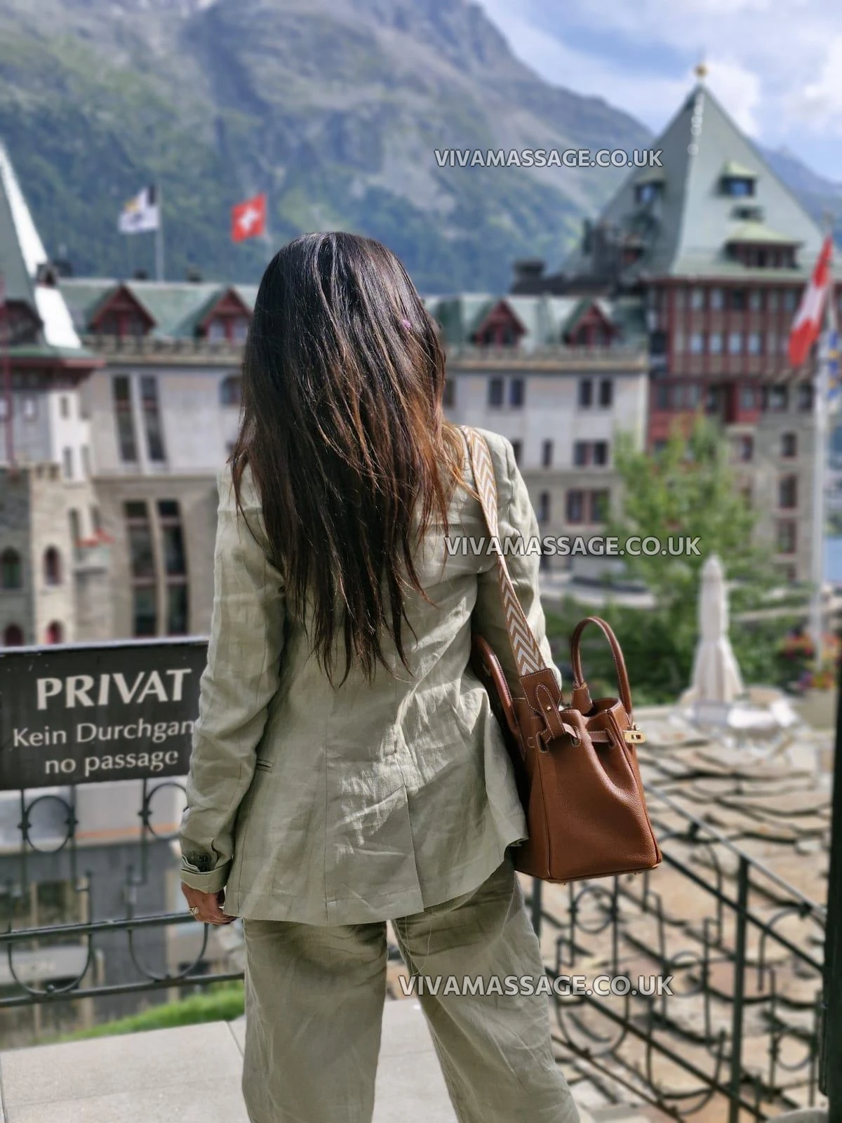 Photo 2 of RED HOT BRUNETTE 