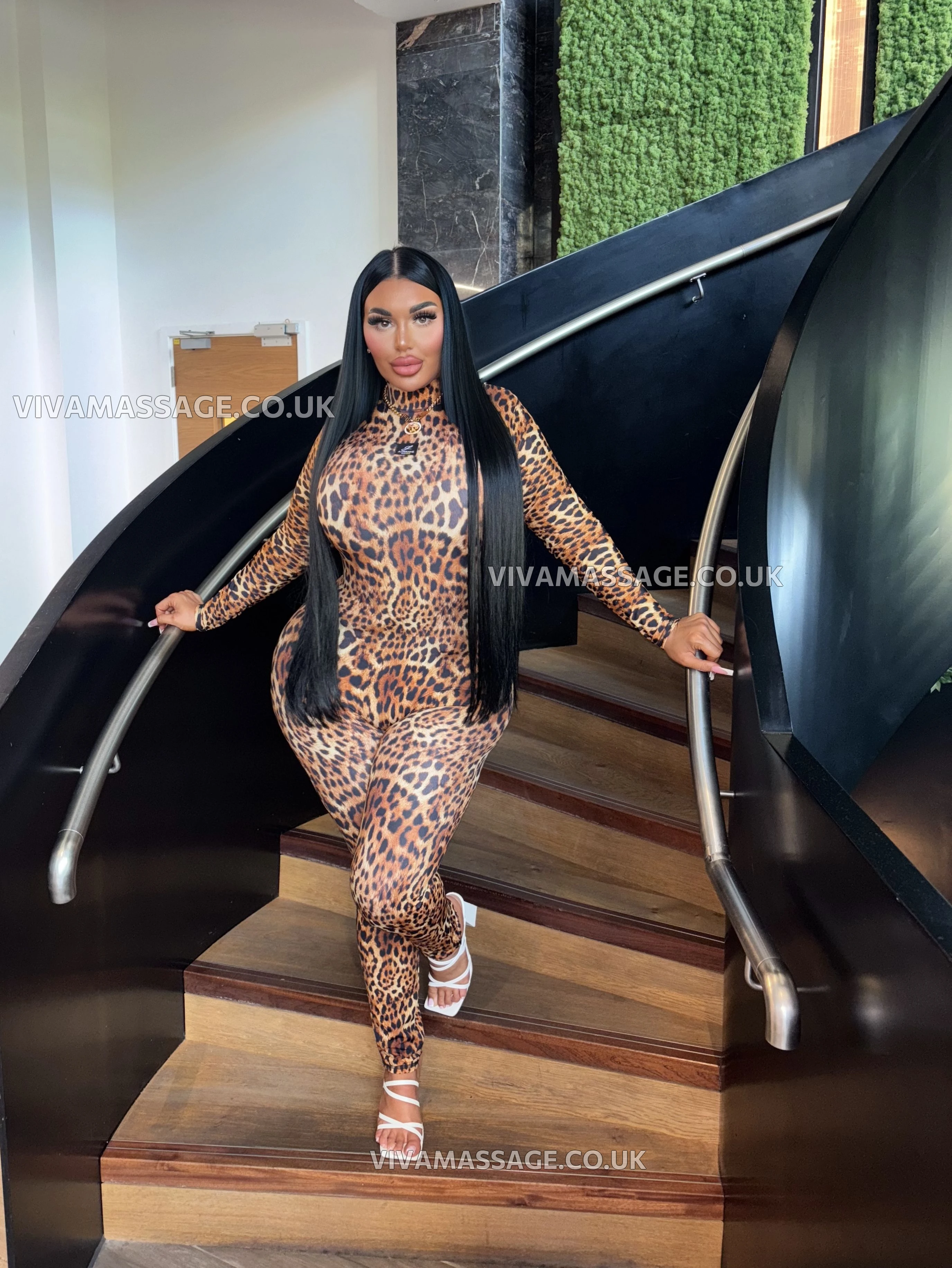 Photo 13 of VIP-ELLIE-CHLOE