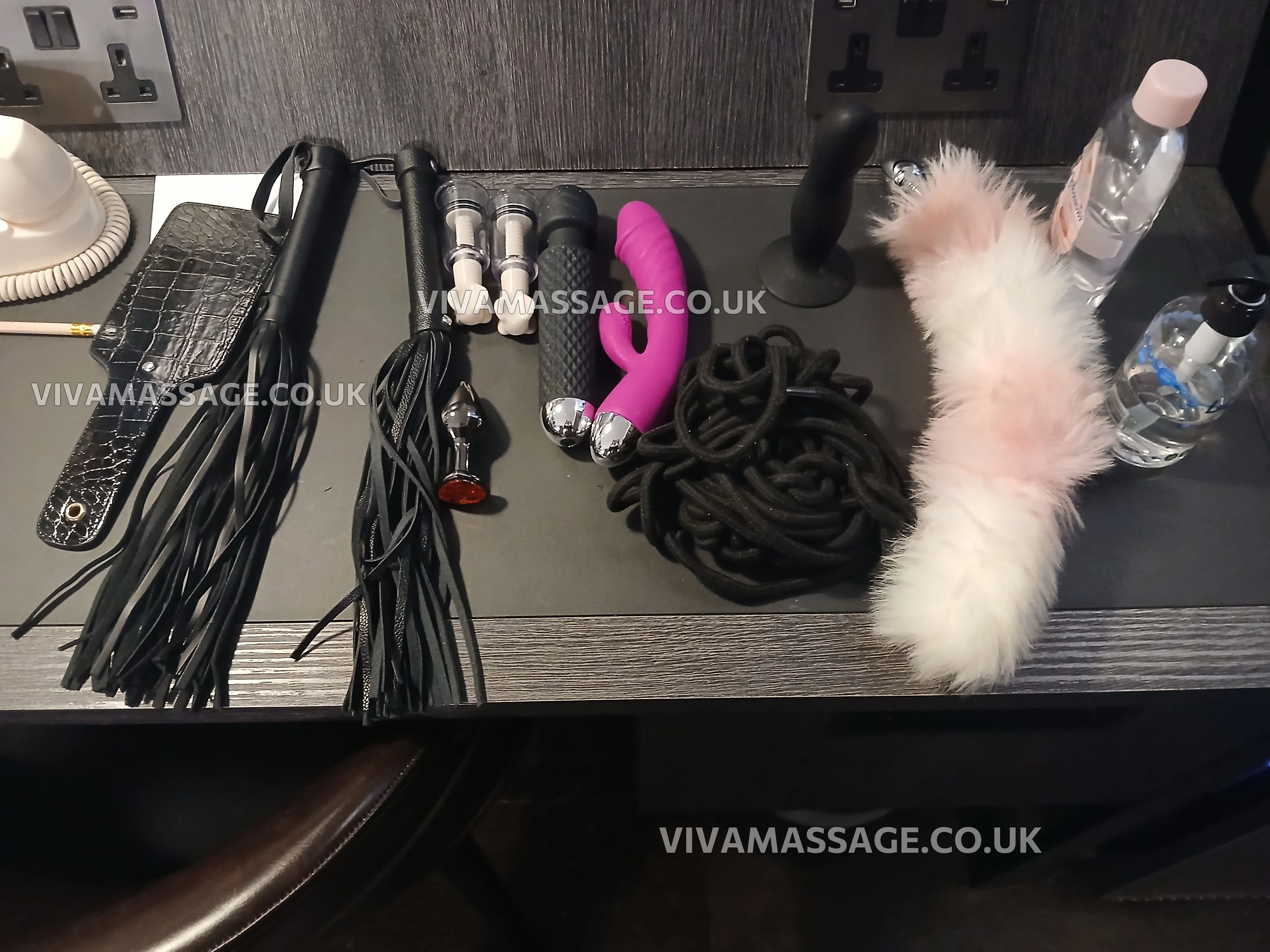 Photo 5 of natural-busty-lovely