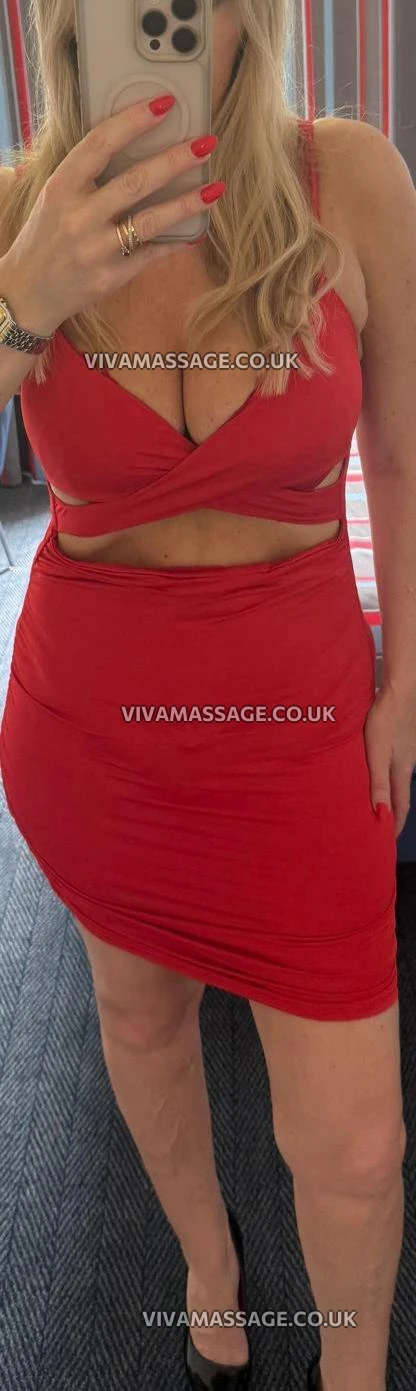 Photo 24 of GorgeousClaudiaxxx