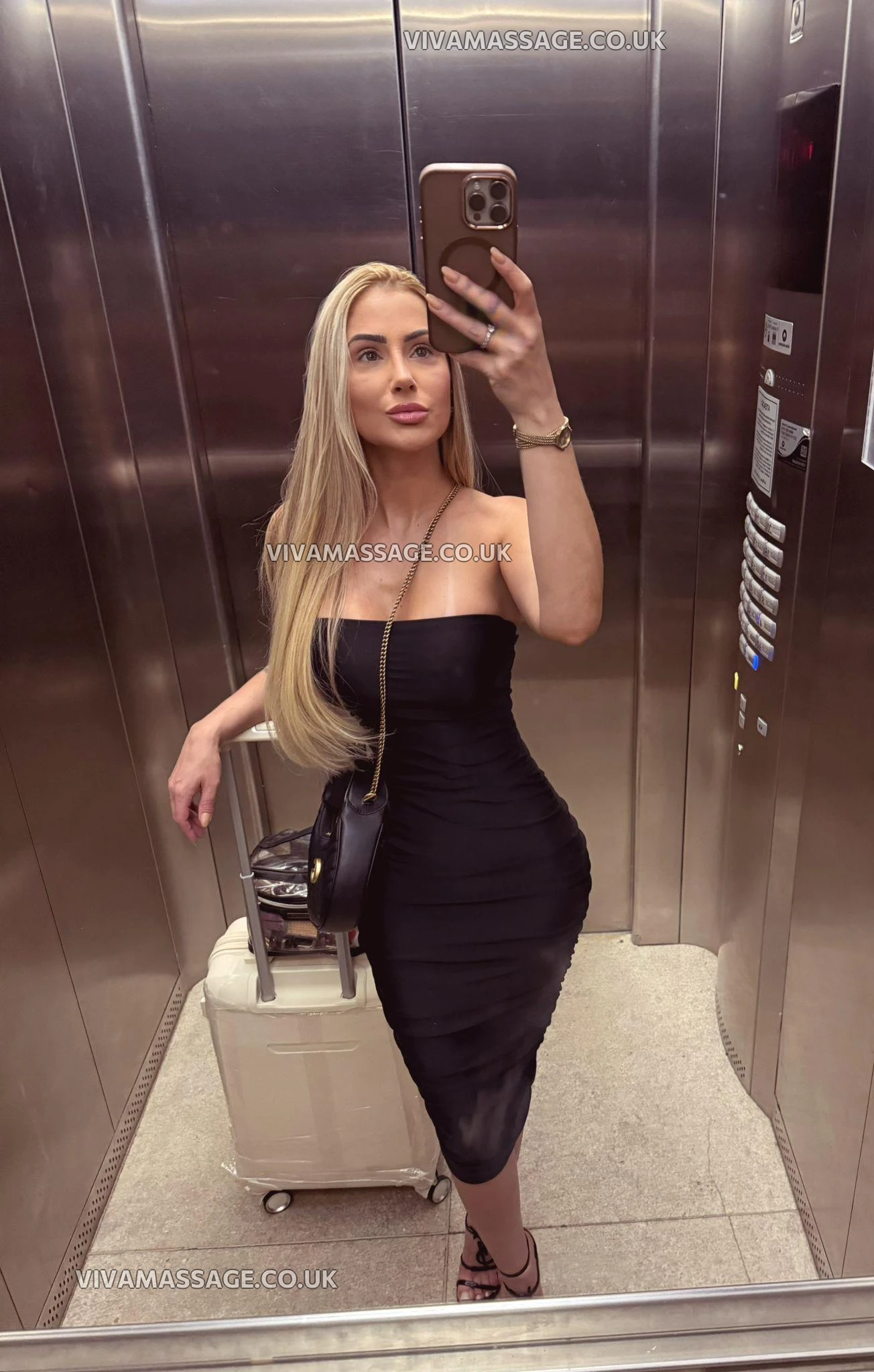 Photo 1 of Melissa@PartyGirl