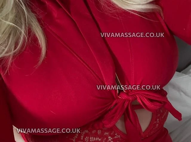 Photo 7 of Lady Kartel