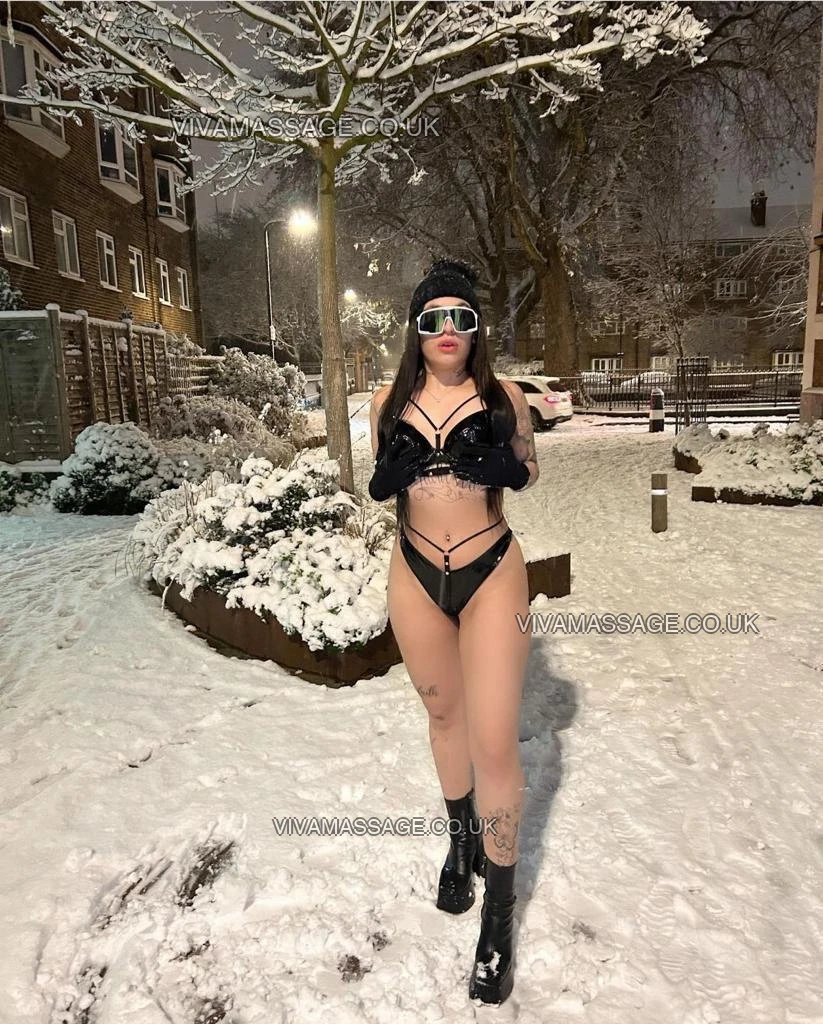 Photo 14 of Barbara Furtunato