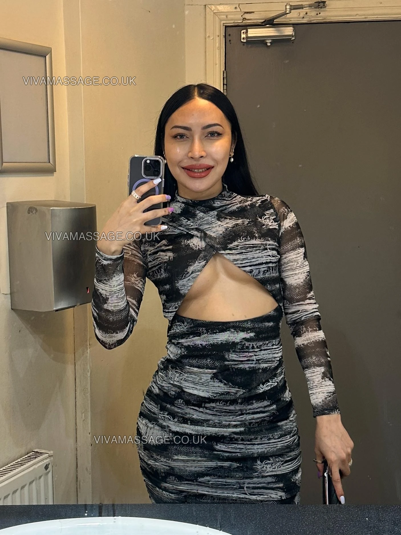 Photo 1 of TS JASMIN MASSAGE