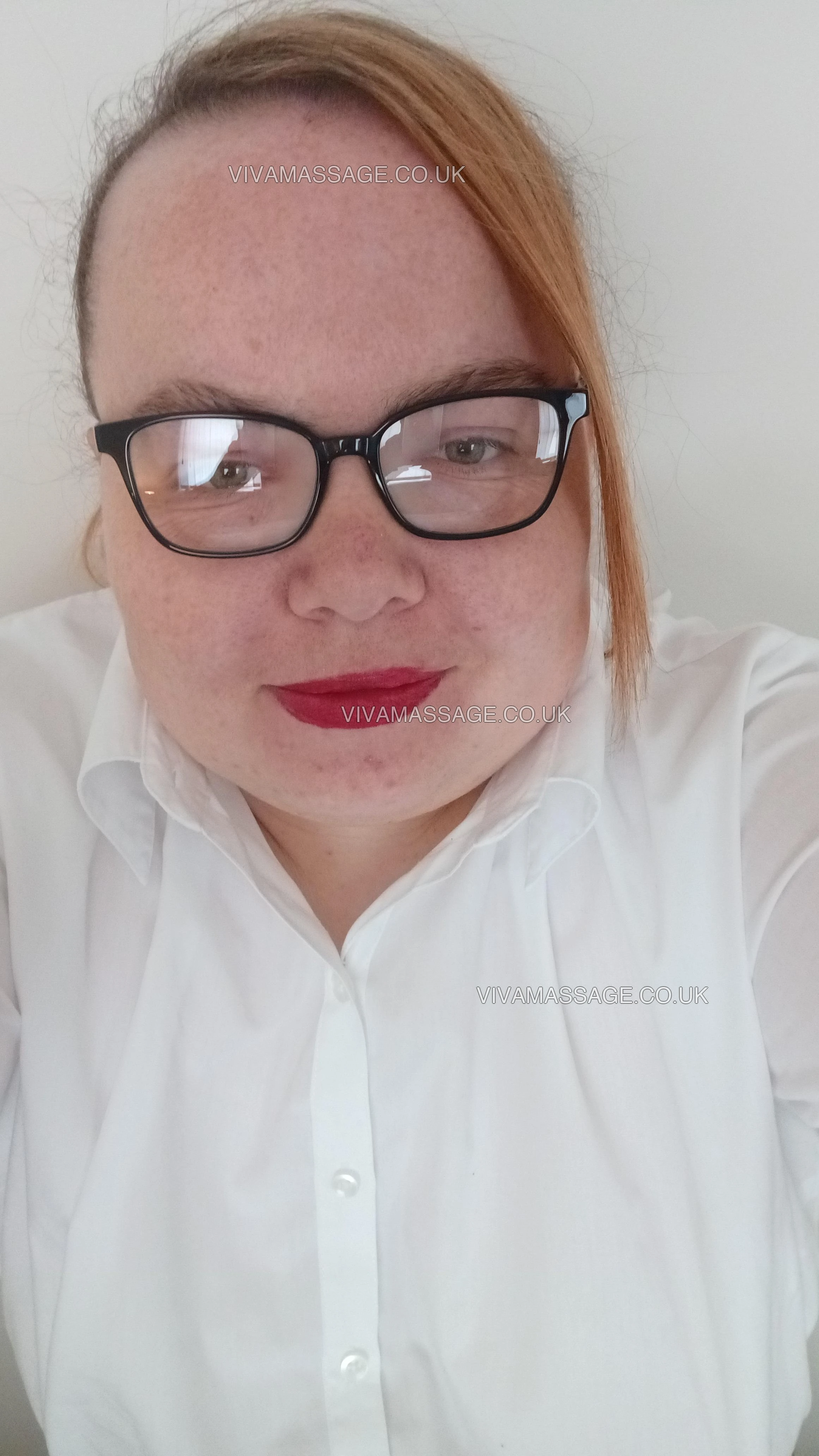 Photo 8 of Scarlett Thur