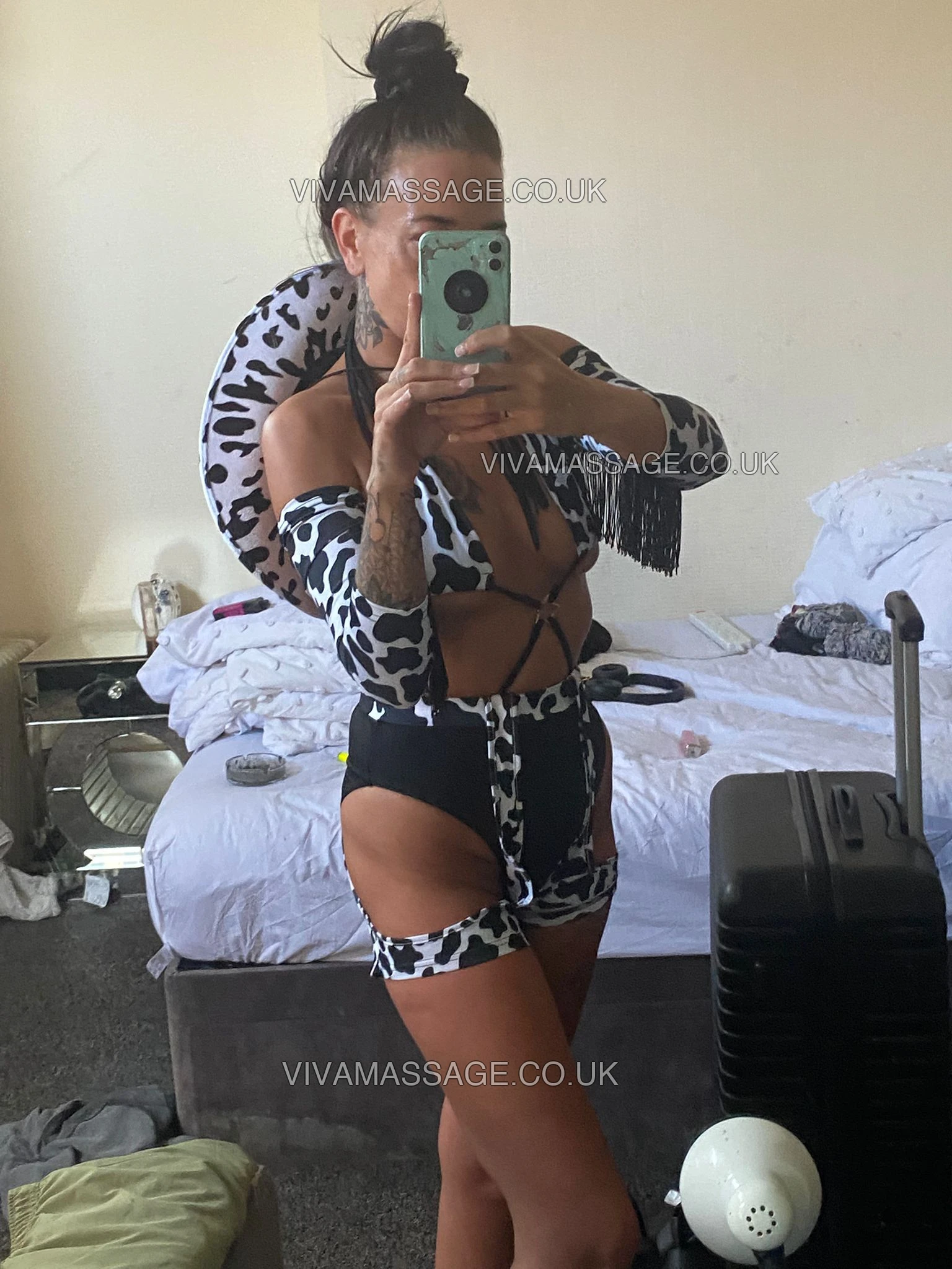 Photo 40 of EnglishBeckz