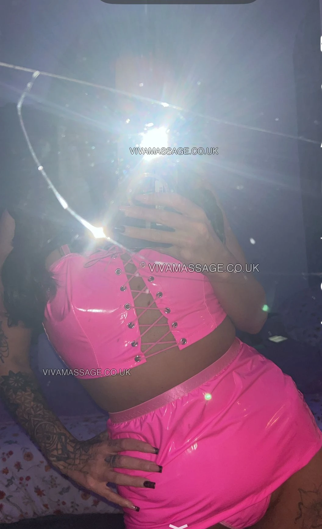 Photo 39 of EnglishBeckz