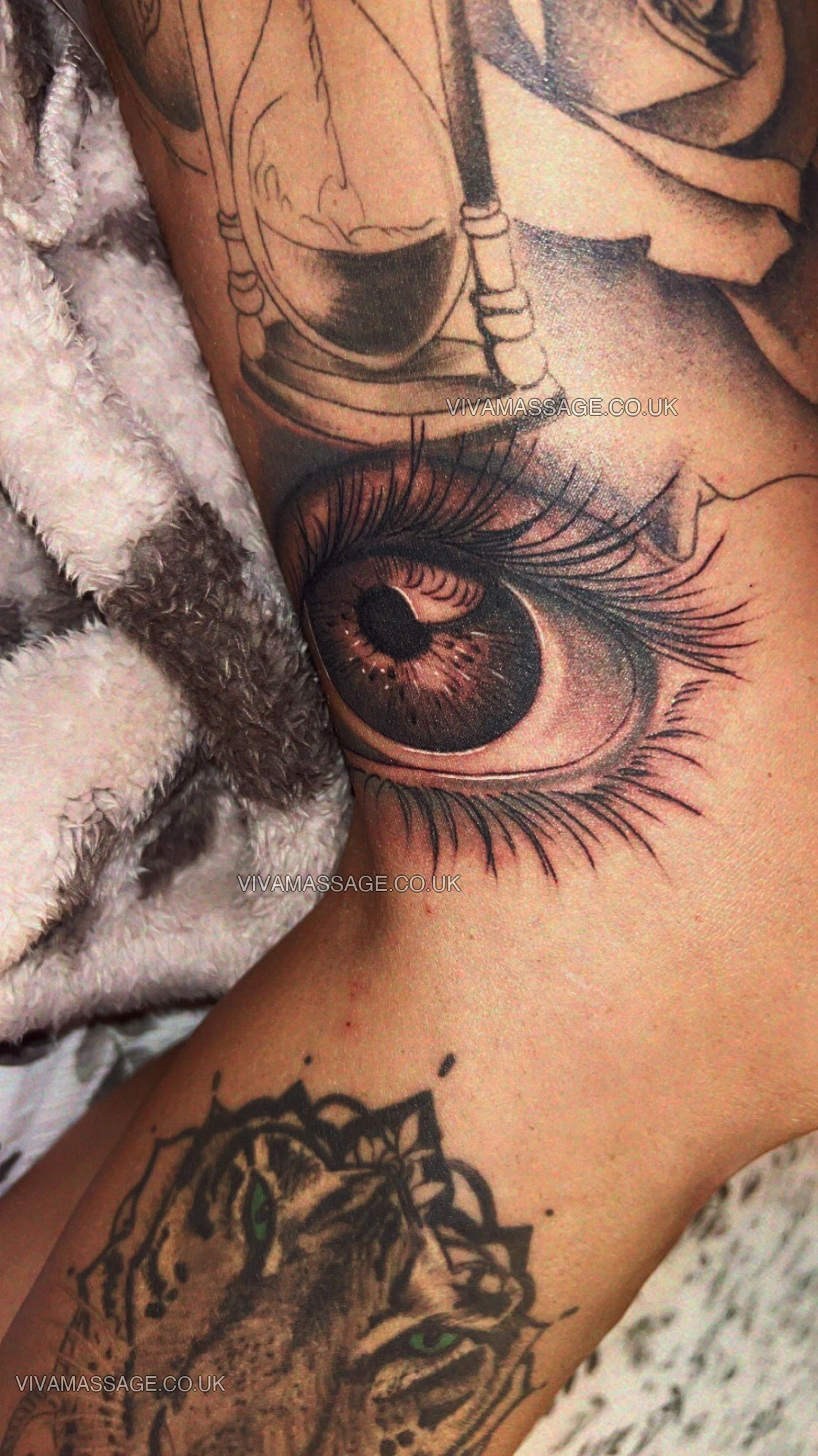 Photo 52 of EnglishBeckz