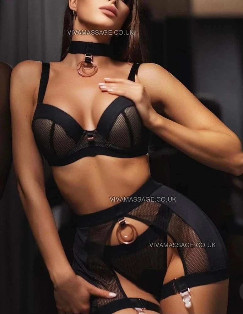 Photo 3 of Mellina Top