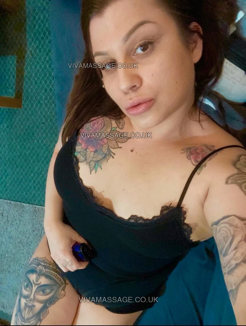 Photo 1 of Zara Diamond xx