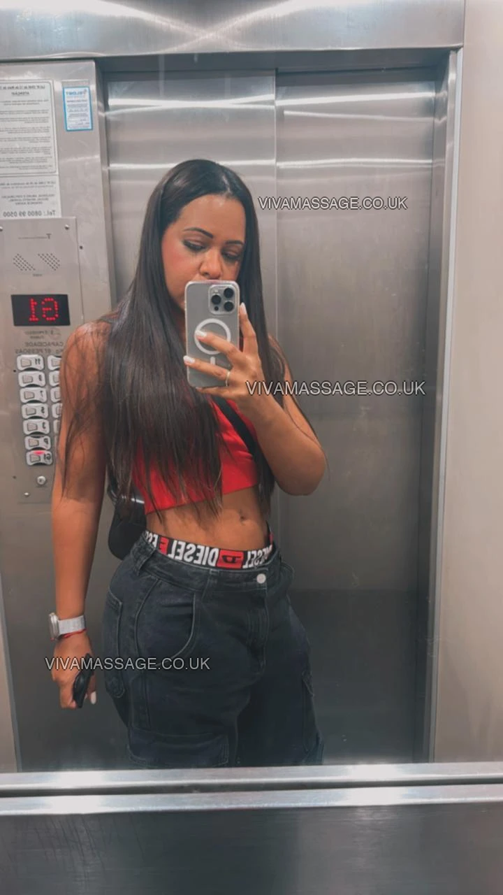 Photo 2 of Bruna_perfect_new