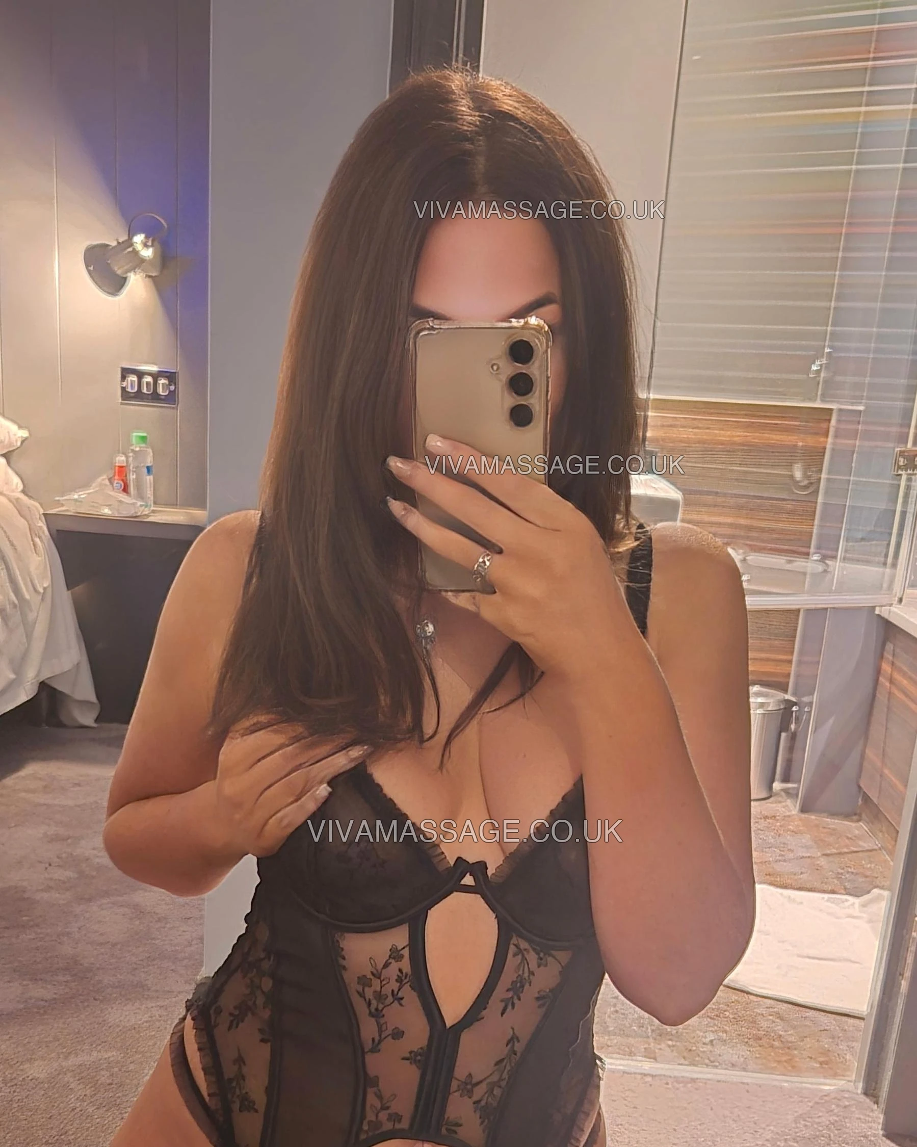 Photo 7 of English_Classy_Chloe