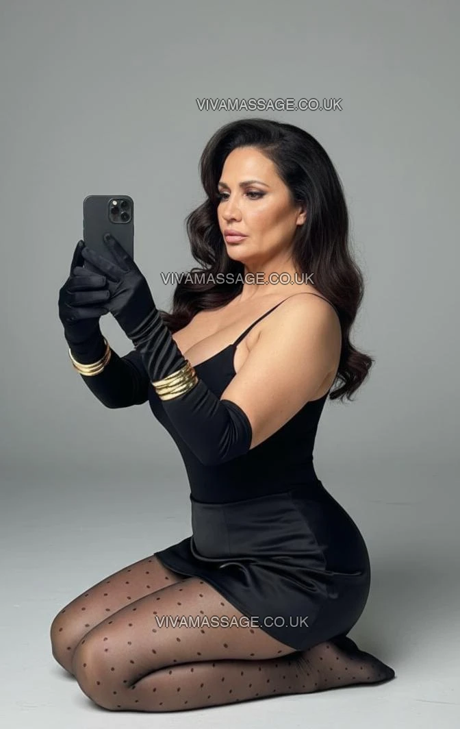 Photo 4 of Suzy Squirt A lot