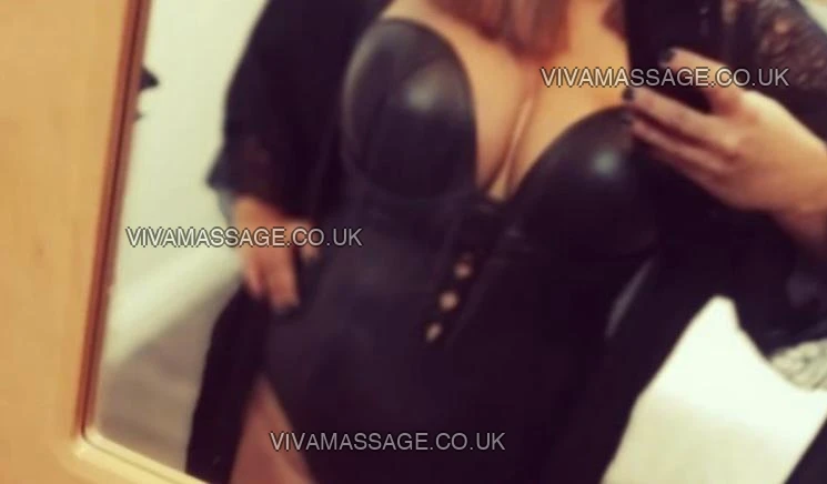 Photo 7 of English Angelina 